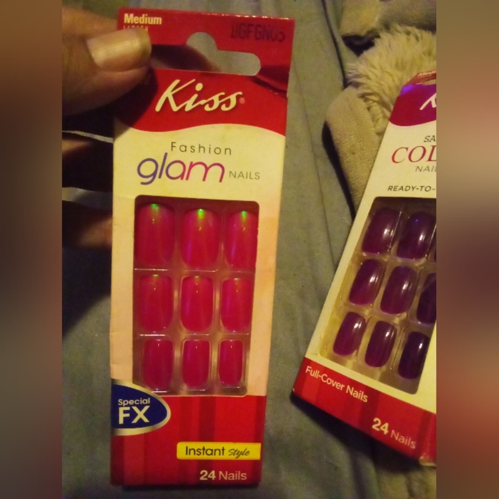 Kiss Nails